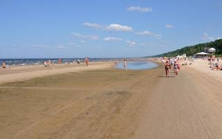 Море и пляжи Юрмалы (Латвии)